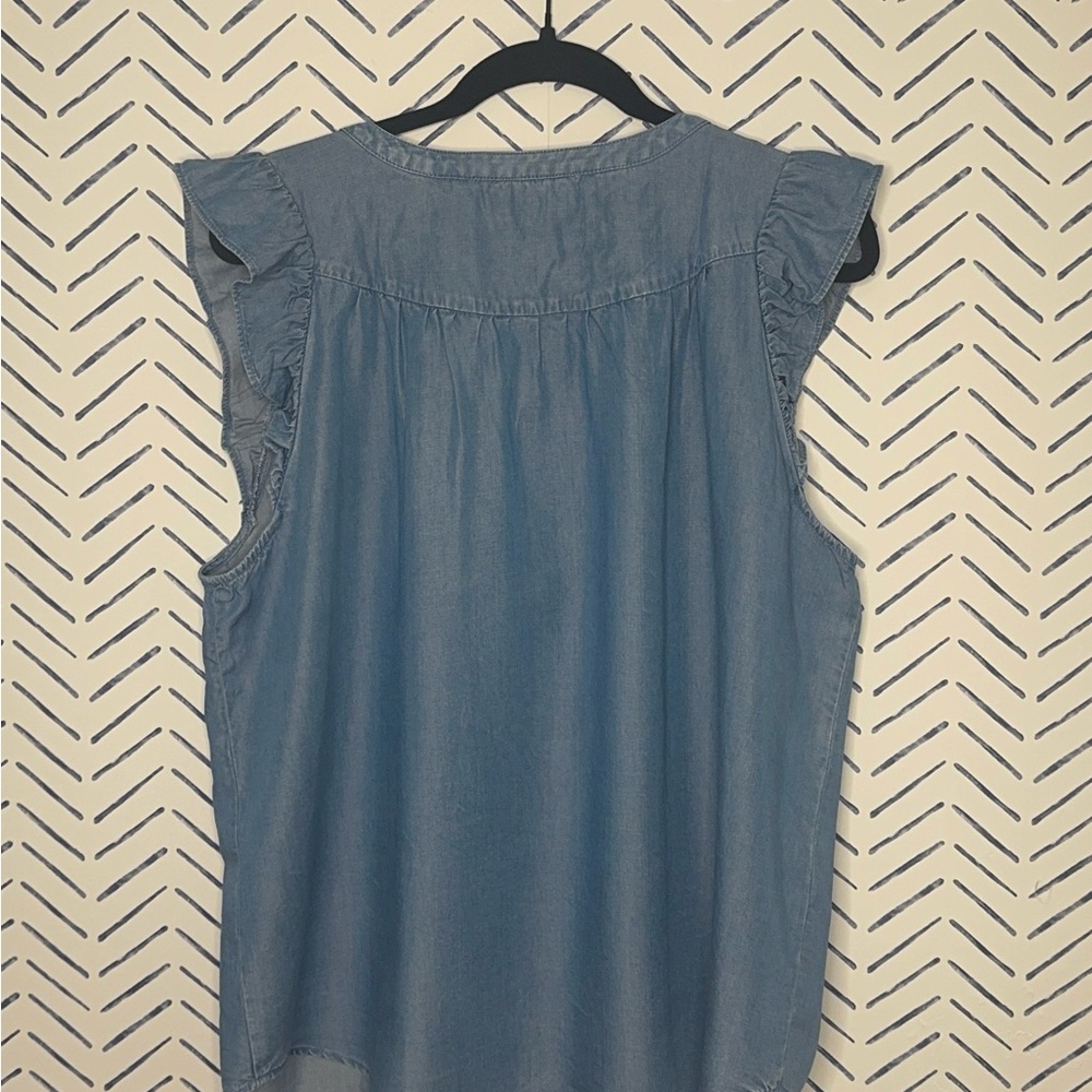 LOFT Chambray Cap Sleeve Ruffle top Xl - Picture 2 of 5